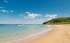 Blue Lagoon Beach Resort Bateau Bay 3* Australia